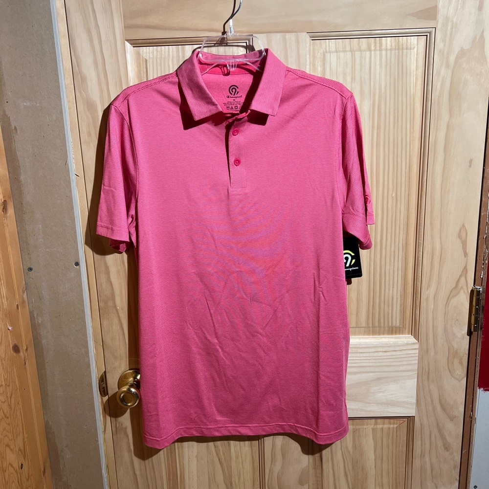 Men’s medium Champion short sleeve T-shirt.